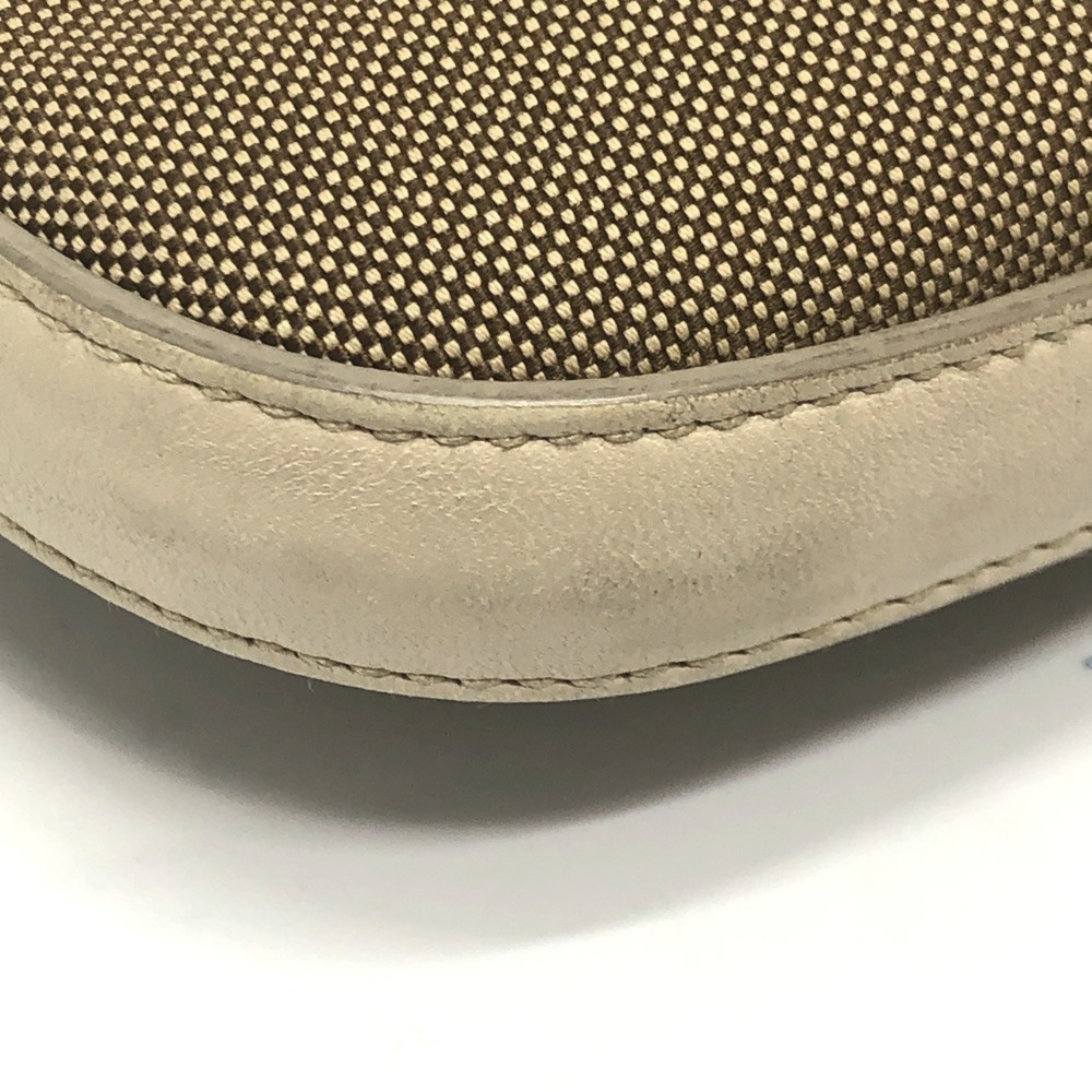 PRADA Cream Shoulder Bag - Picture 6 of 16